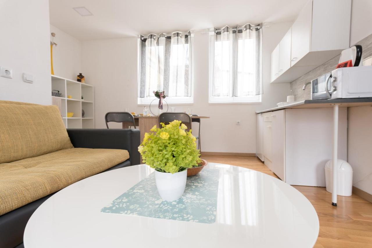 Apartmani Kod Marka Pozega Ngoại thất bức ảnh