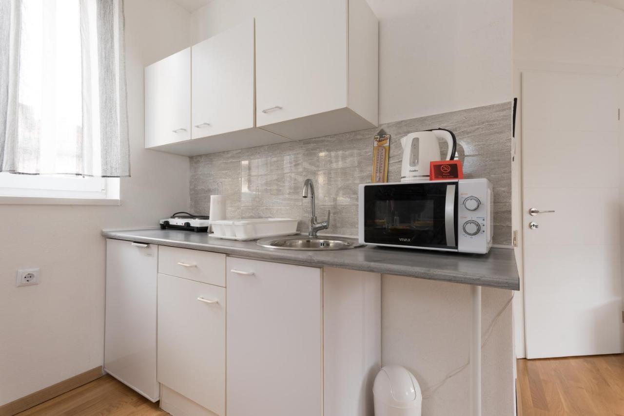 Apartmani Kod Marka Pozega Ngoại thất bức ảnh